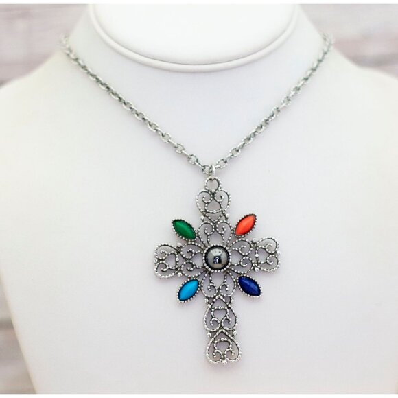 24 inch, Vintage Silver Tone Gothic Cross Unique Necklace by Avon - BZ1 - Picture 2 of 3